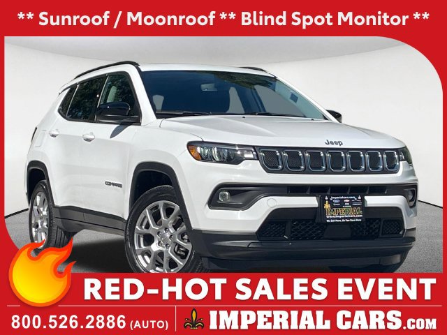 Used 2022 Jeep Compass Latitude w/ Sun and Sound Group AWD/4WD image 1