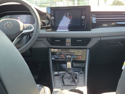 New 2026 Volkswagen Jetta SE image 11