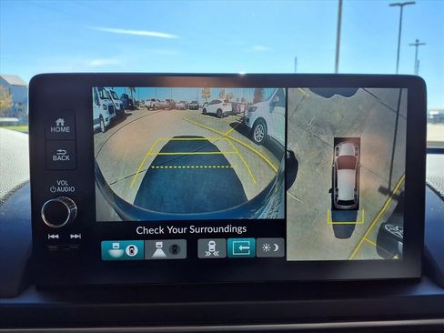 Used 2025 Honda Pilot Black Edition image 11