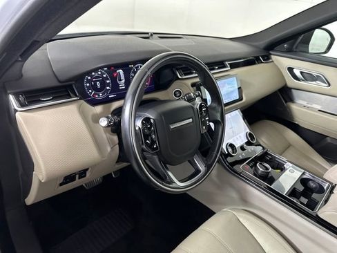Used 2018 Land Rover Range Rover Velar R-Dynamic SE image 13