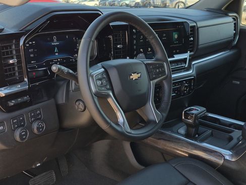 Used 2025 Chevrolet Silverado 1500 LTZ w/ Technology Package image 27