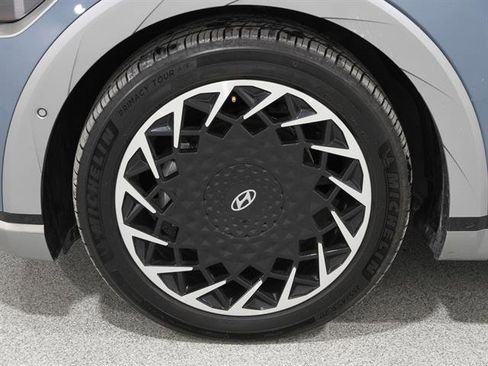 Certified 2024 Hyundai Ioniq 5 Limited image 24
