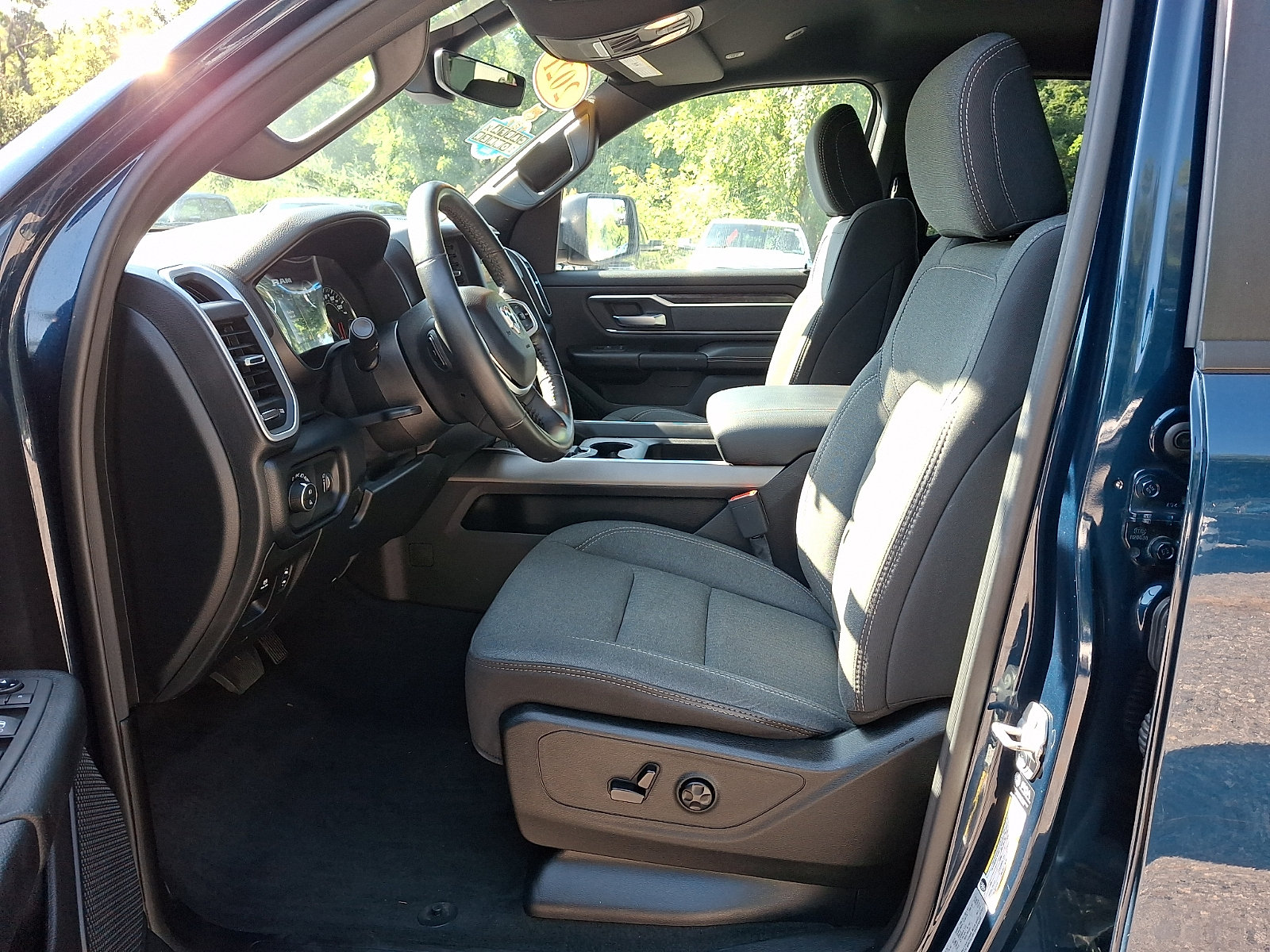 Certified 2021 RAM 1500 Big Horn AWD/4WD image 13