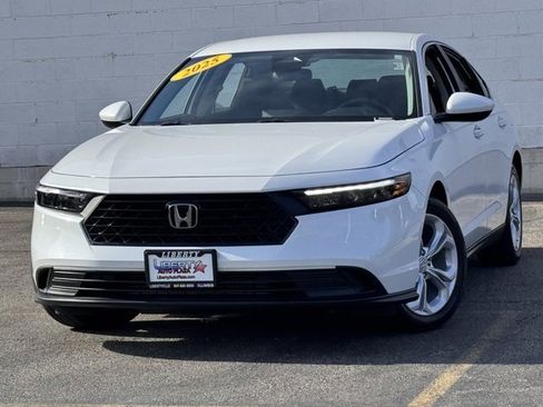 Used 2022 Chevrolet Equinox LT image 34