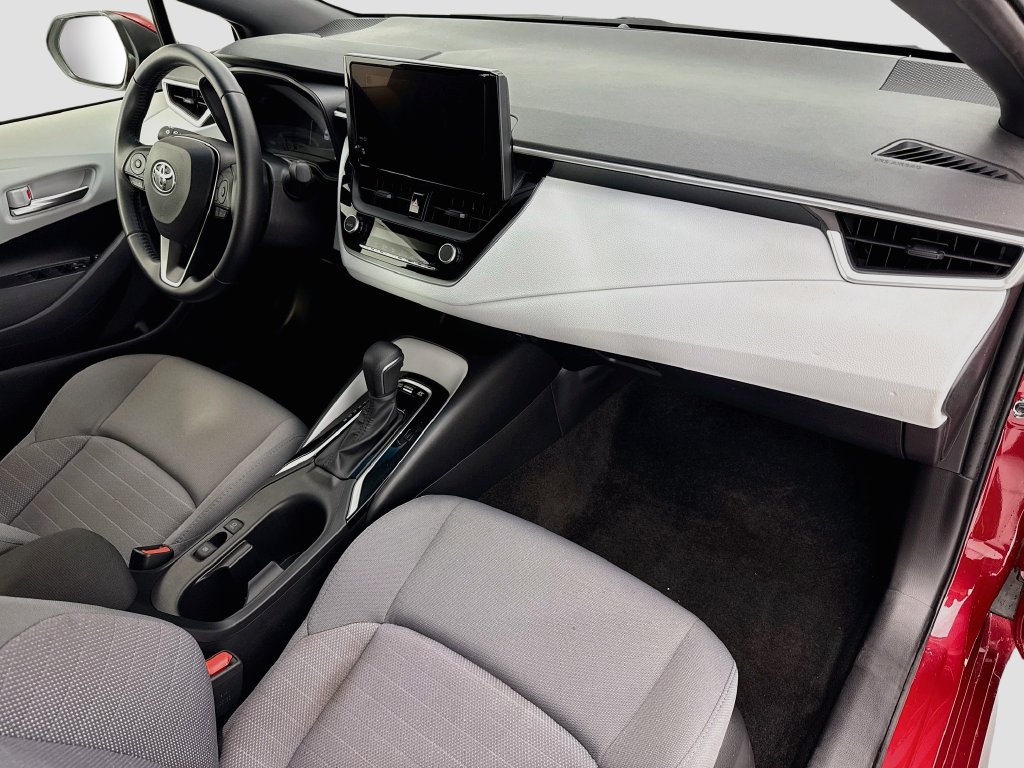 Used 2026 Toyota Corolla SE w/ Carpet Mat Package (TMS) FWD image 15