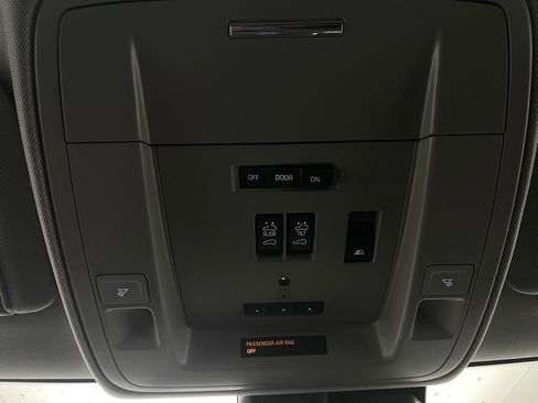 Used 2017 GMC Sierra 1500 Denali w/ Denali Ultimate Package AWD/4WD image 23