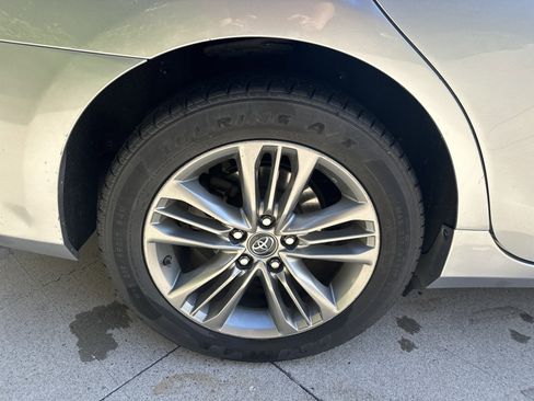 Used 2017 Toyota Camry SE FWD image 31