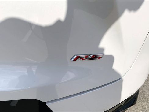 Used 2022 Chevrolet Blazer RS w/ Enhanced Convenience Package FWD image 9