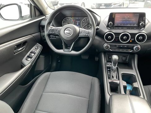 Certified 2025 Nissan Sentra S FWD image 9