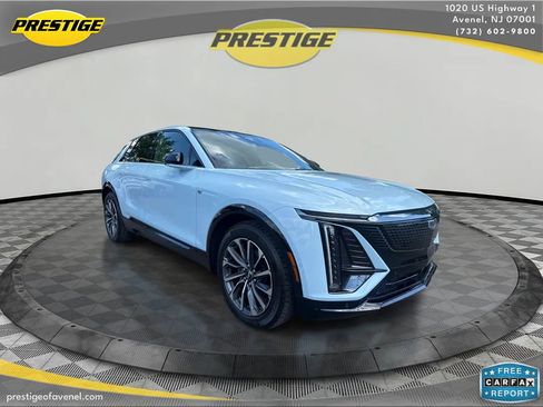 Used 2024 Cadillac Lyriq Sport AWD/4WD image 3