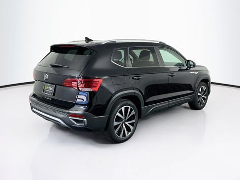 Used 2023 Volkswagen Taos SE FWD image 9