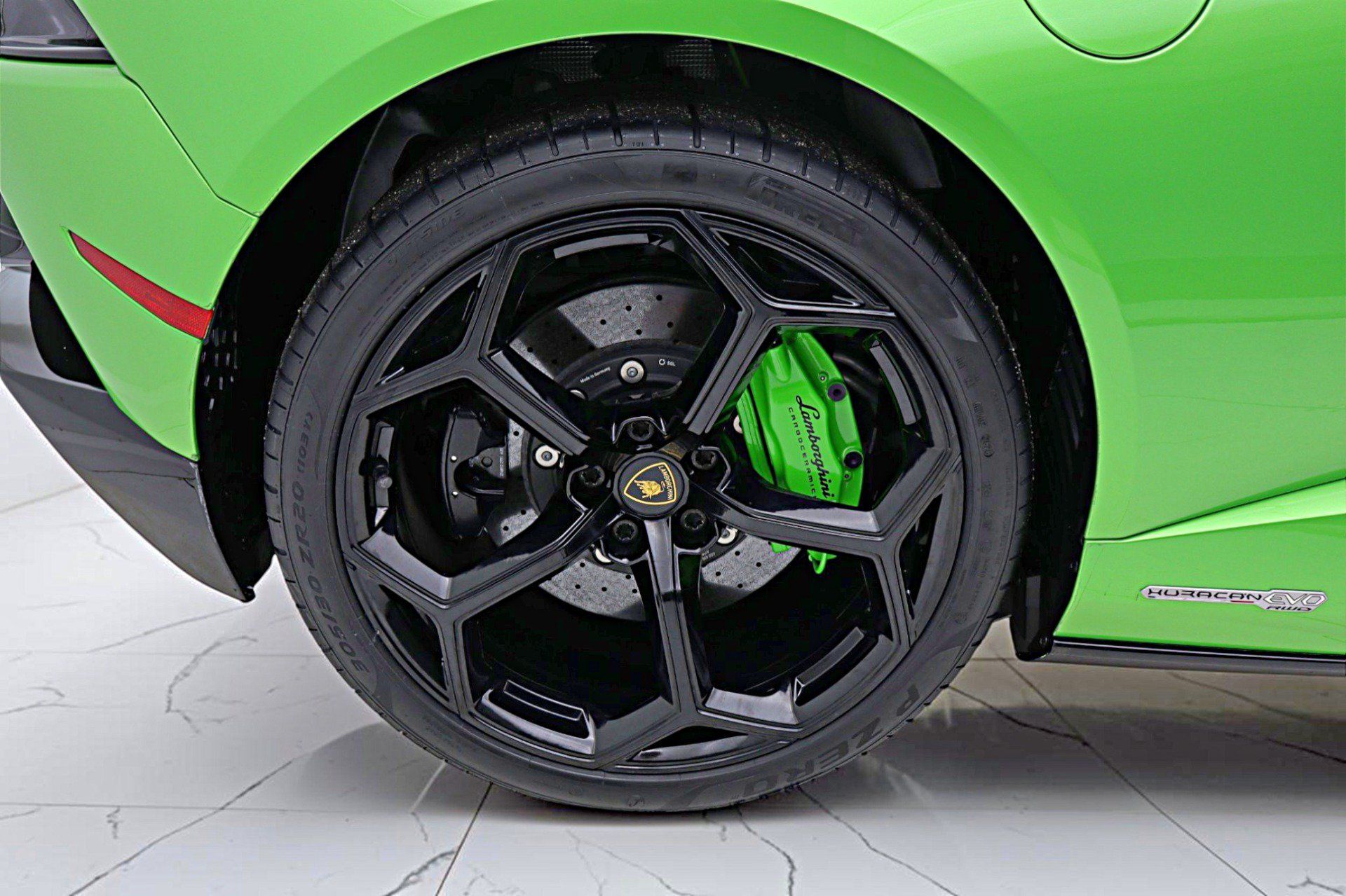Used 2023 Lamborghini Huracan EVO RWD image 52