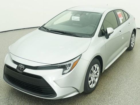 New 2026 Toyota Corolla LE FWD image 20