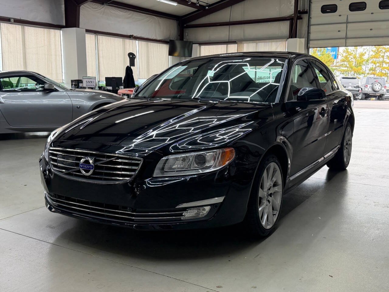 Used 2016 Volvo S80 T5 Platinum w/ Climate Package FWD image 5