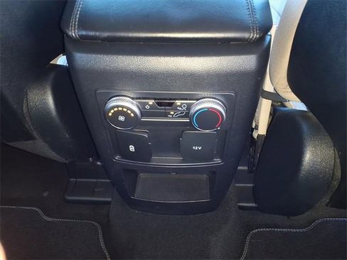 Used 2020 Ford Explorer XLT image 13