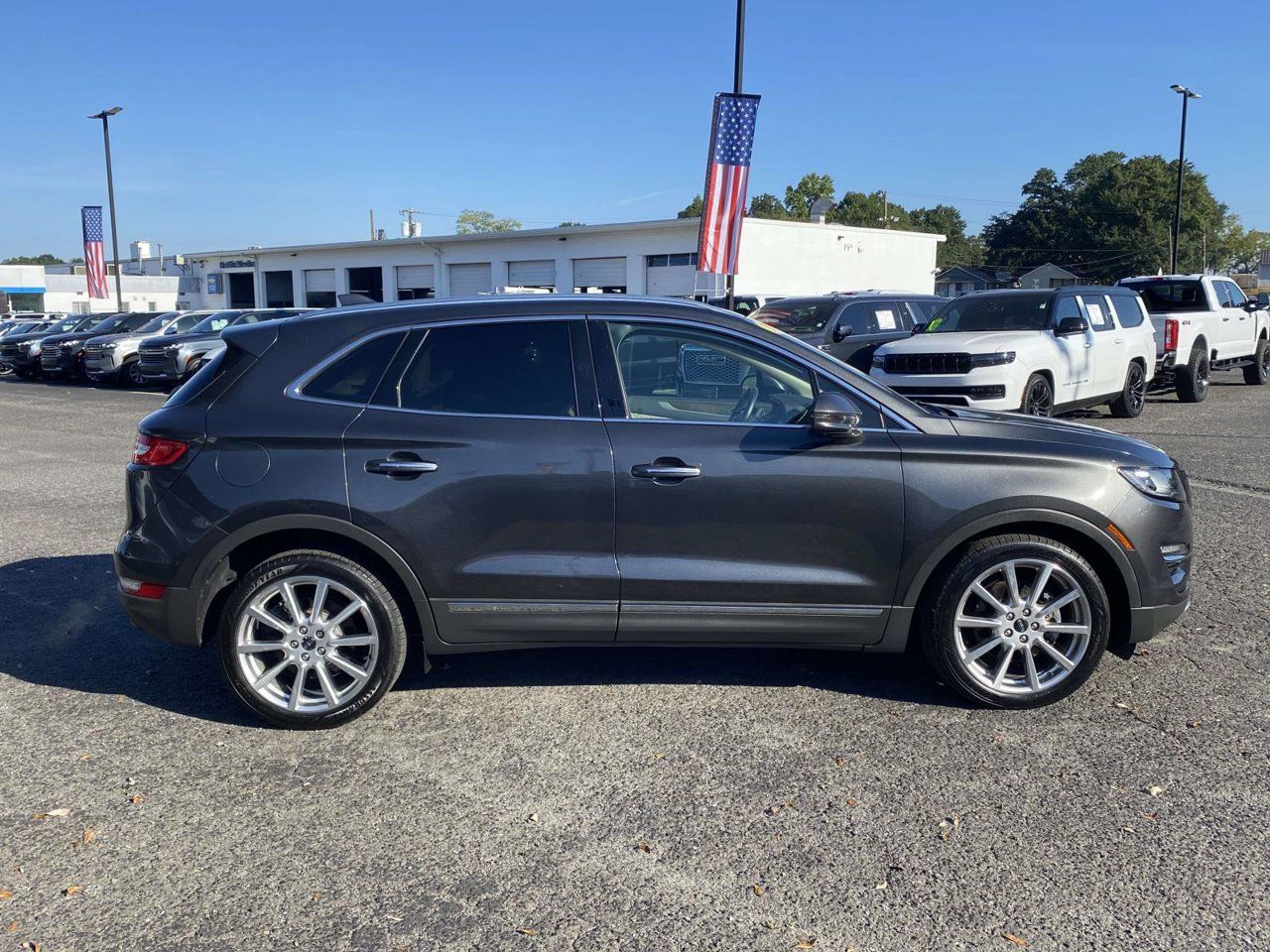 Used 2019 Lincoln MKC Reserve FWD image 9