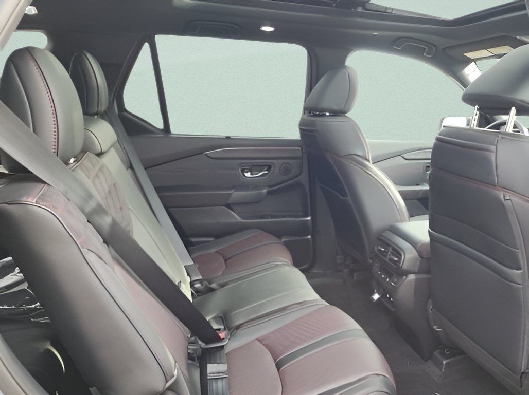 New 2026 Honda Pilot Black Edition image 17