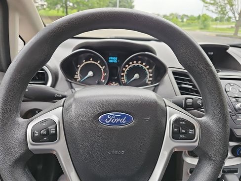 Used 2018 Ford Fiesta SE FWD image 21