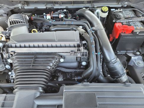 Used 2025 Lincoln Corsair FWD w/ Equipment Group 101A image 30