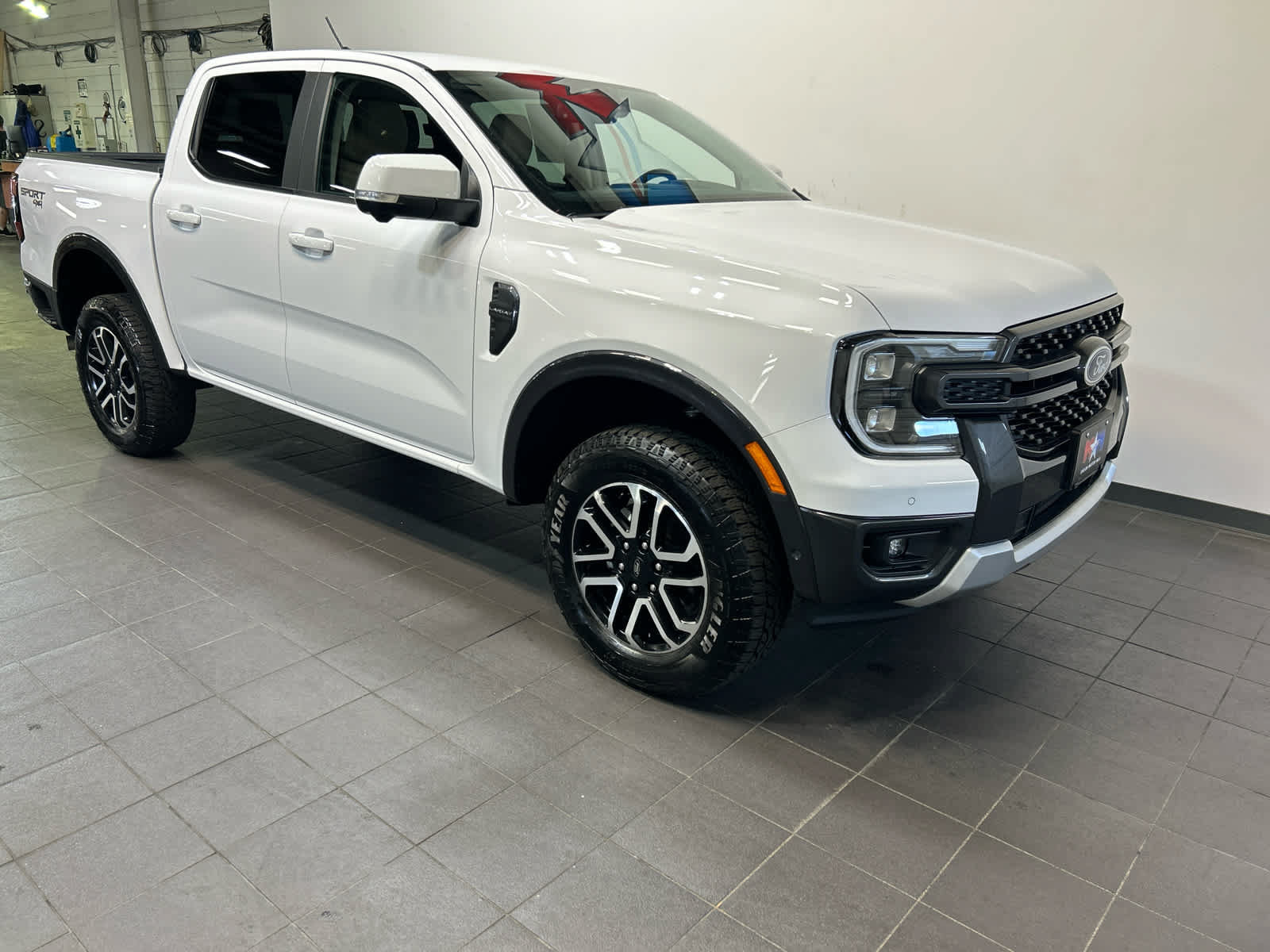 Used 2024 Ford Ranger Lariat AWD/4WD image 2