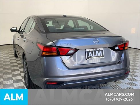 Used 2023 Nissan Altima 2.5 SV image 9