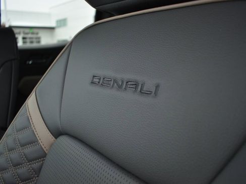 New 2026 GMC Canyon Denali image 19