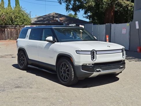 Used 2023 Rivian R1S Adventure AWD/4WD image 3