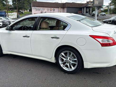 Used 2010 Nissan Maxima 3.5 SV w/ Monitor Pkg FWD image 22