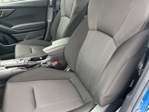 Used 2022 Subaru Impreza Premium image 9