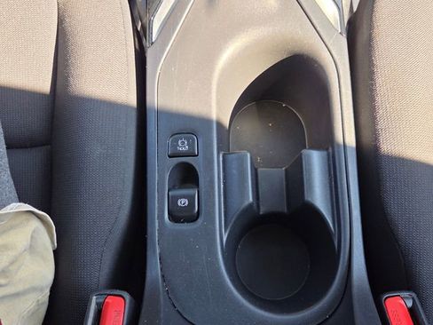 Used 2023 Toyota Corolla LE image 18