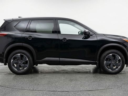 Used 2025 Nissan Rogue SV AWD/4WD image 8
