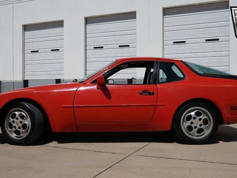Used 1988 Porsche 944 Coupe image 25