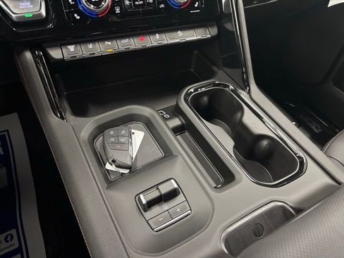 New 2026 GMC Sierra 2500 AT4 w/ Technology Package AWD/4WD image 39