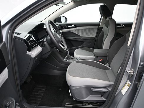 Used 2024 Volkswagen Taos S image 7