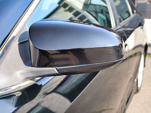 Used 2014 Toyota Camry SE w/ Moonroof Package FWD image 13