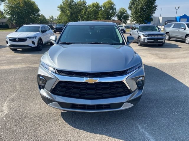 Used 2025 Chevrolet Blazer LT FWD image 9