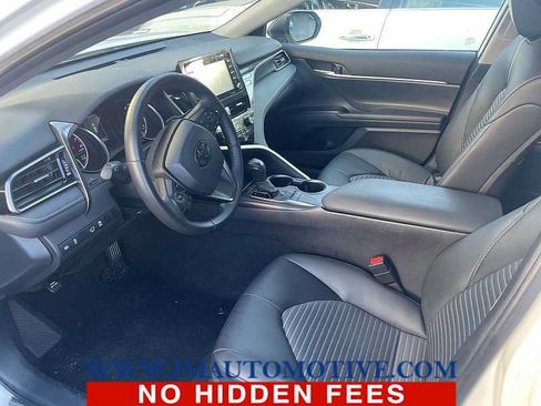 Used 2024 Toyota Camry SE FWD image 2