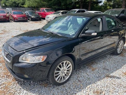 Used 2010 Volvo S40 2.4i image 1