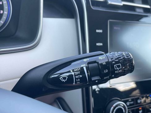 Used 2020 Hyundai Kona Limited AWD/4WD image 23