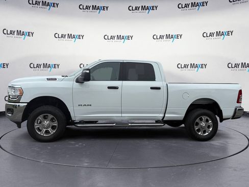 Used 2024 RAM 2500 Big Horn AWD/4WD image 2