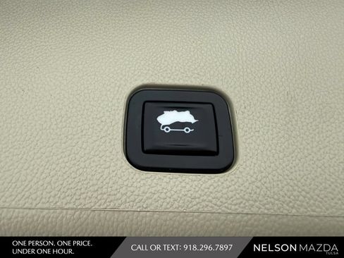 Used 2013 Cadillac SRX Premium AWD/4WD image 41