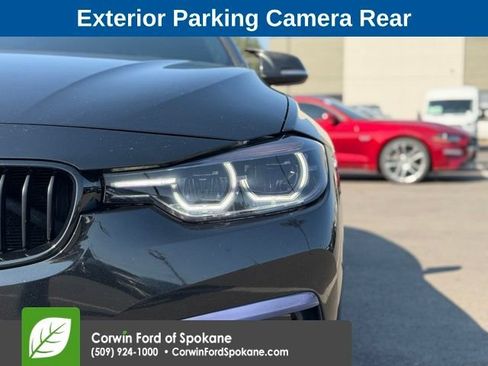 Used 2018 BMW 330i xDrive Sedan w/ Convenience Package AWD/4WD image 8