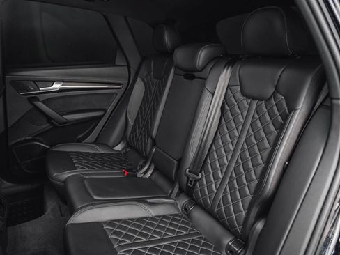 Used 2018 Audi SQ5 Premium Plus w/ Navigation Package AWD/4WD image 42