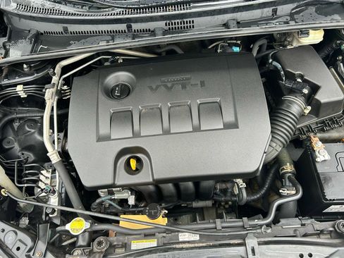 Used 2015 Toyota Corolla LE FWD image 29