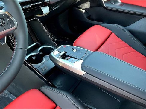 New 2026 BMW X2 M35i w/ Technology Package AWD/4WD image 18