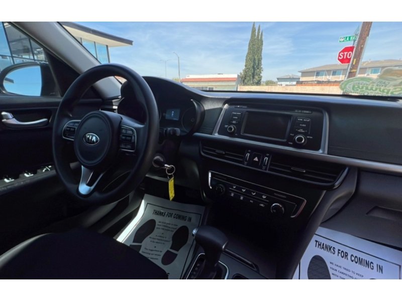 Used 2016 Kia Optima LX FWD image 18