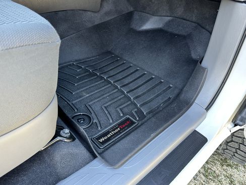 Used 2015 Toyota Tacoma w/ SR5 Package image 23