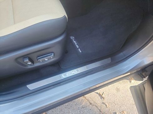 Used 2018 Lexus NX 300 FWD image 40