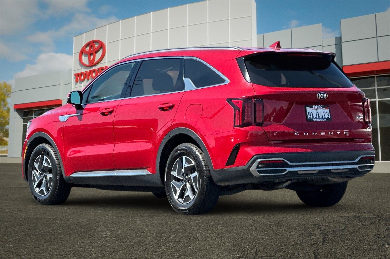 Used 2021 Kia Sorento S FWD image 5
