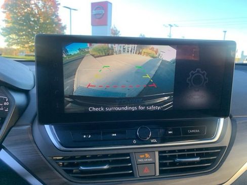 New 2025 Nissan Altima 2.5 SV w/ SV Special Edition Package image 16